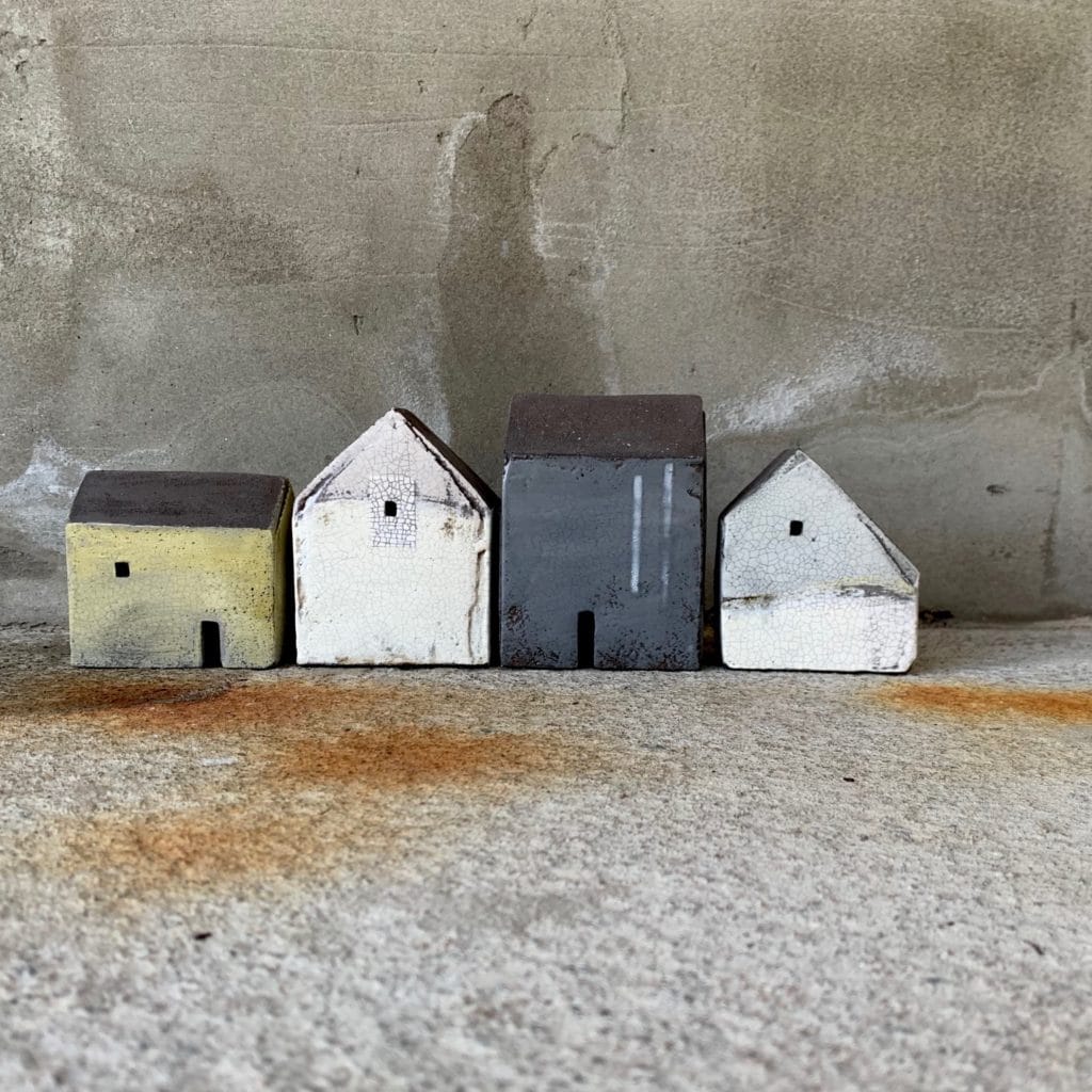 Rowena Brown set of four houses 8431 - Rowena Brown