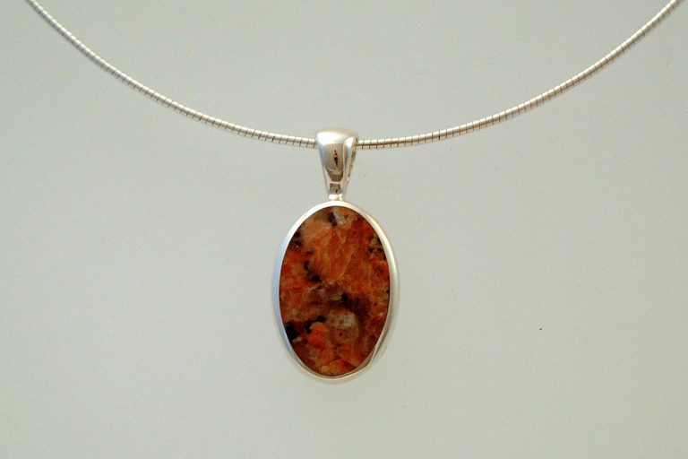 Ross of Mull Granite pendant